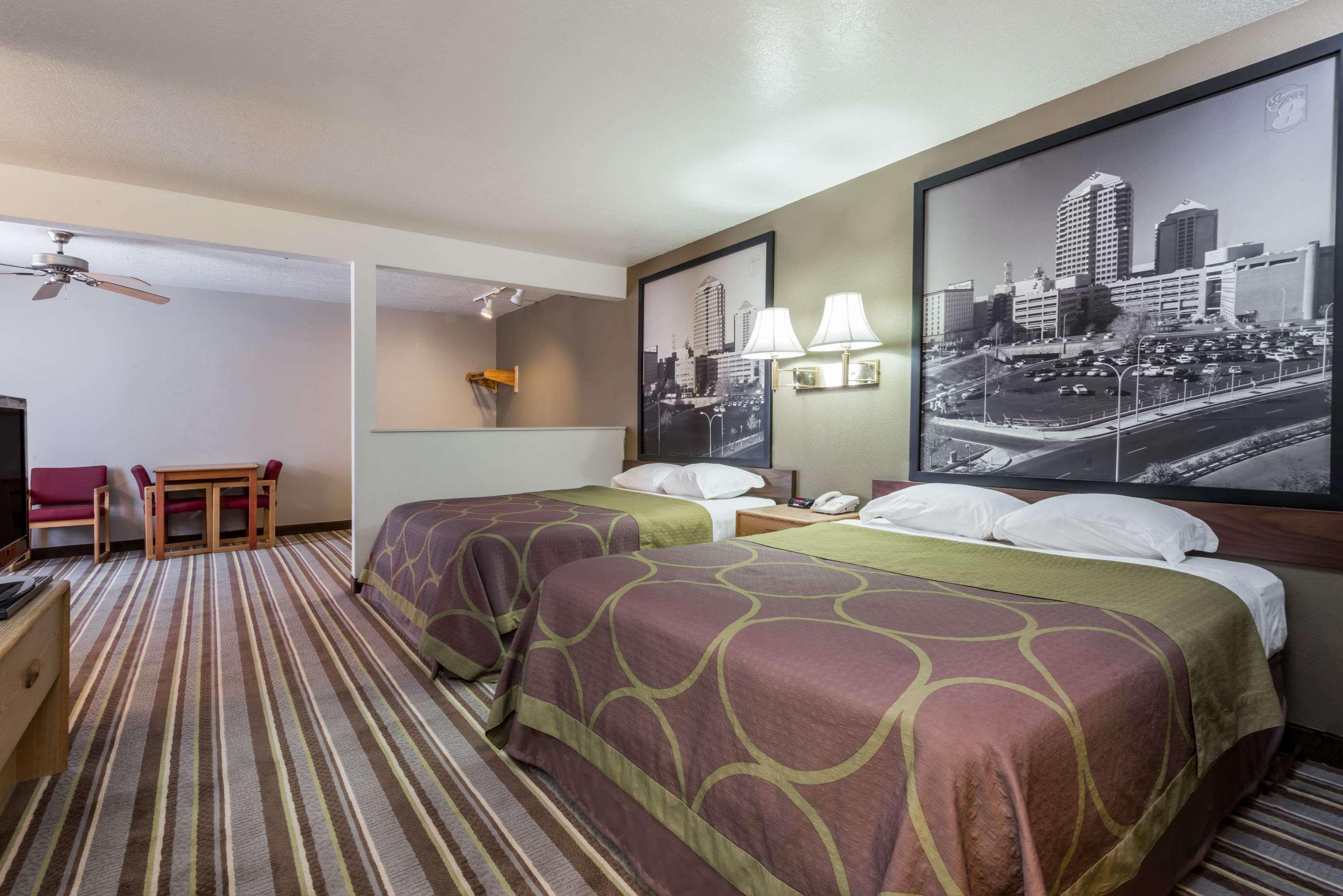 Super 8 By Wyndham Bernalillo Hotel Kültér fotó