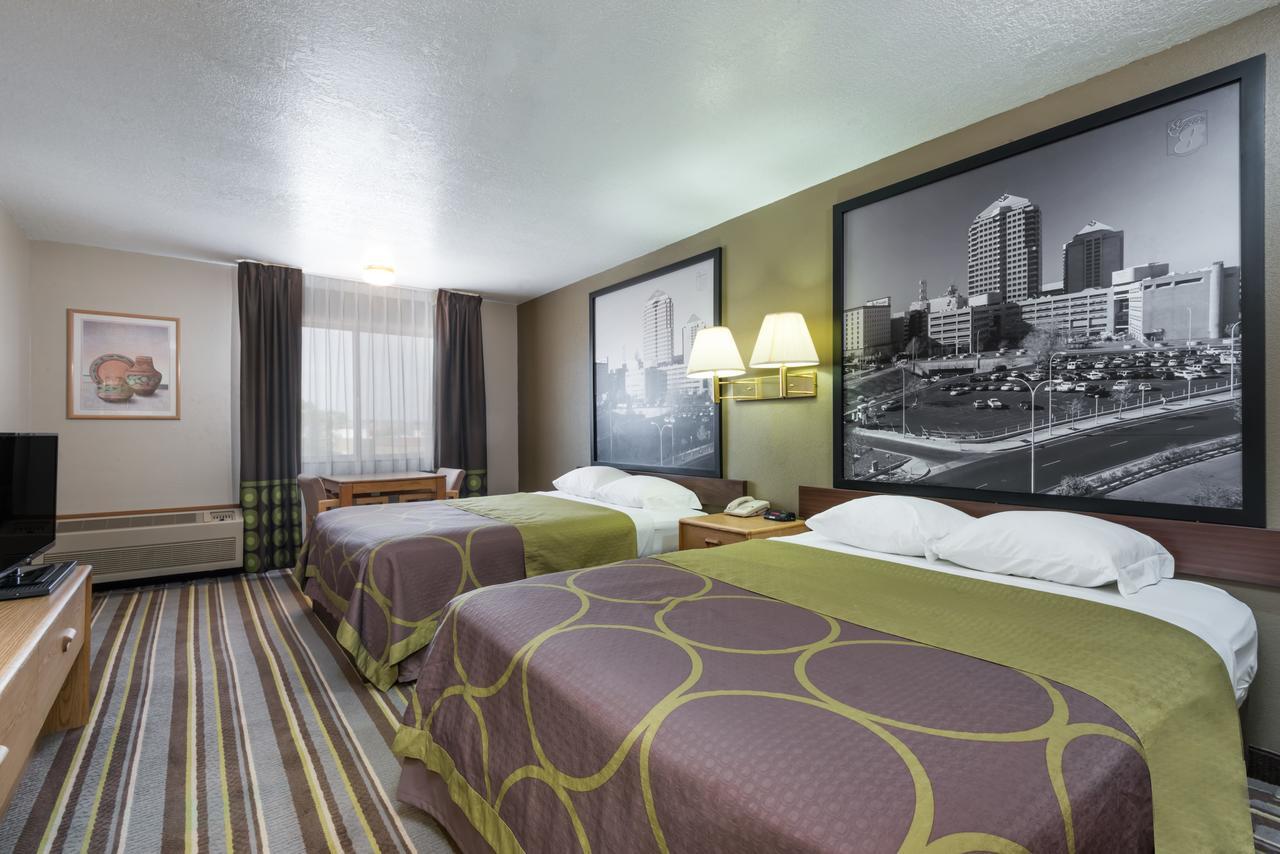 Super 8 By Wyndham Bernalillo Hotel Kültér fotó
