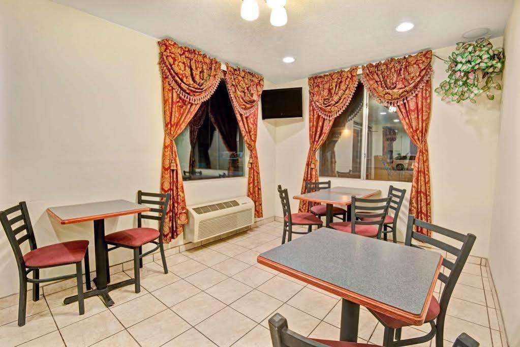 Super 8 By Wyndham Bernalillo Hotel Kültér fotó